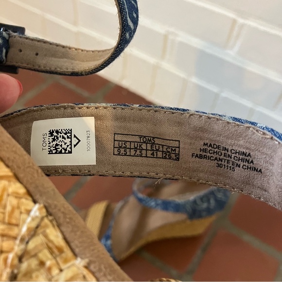 Tom’s Clarissa Wedge Sandals in Blue Batik textile with wrapped wedge 9.5 - Picture 9 of 9
